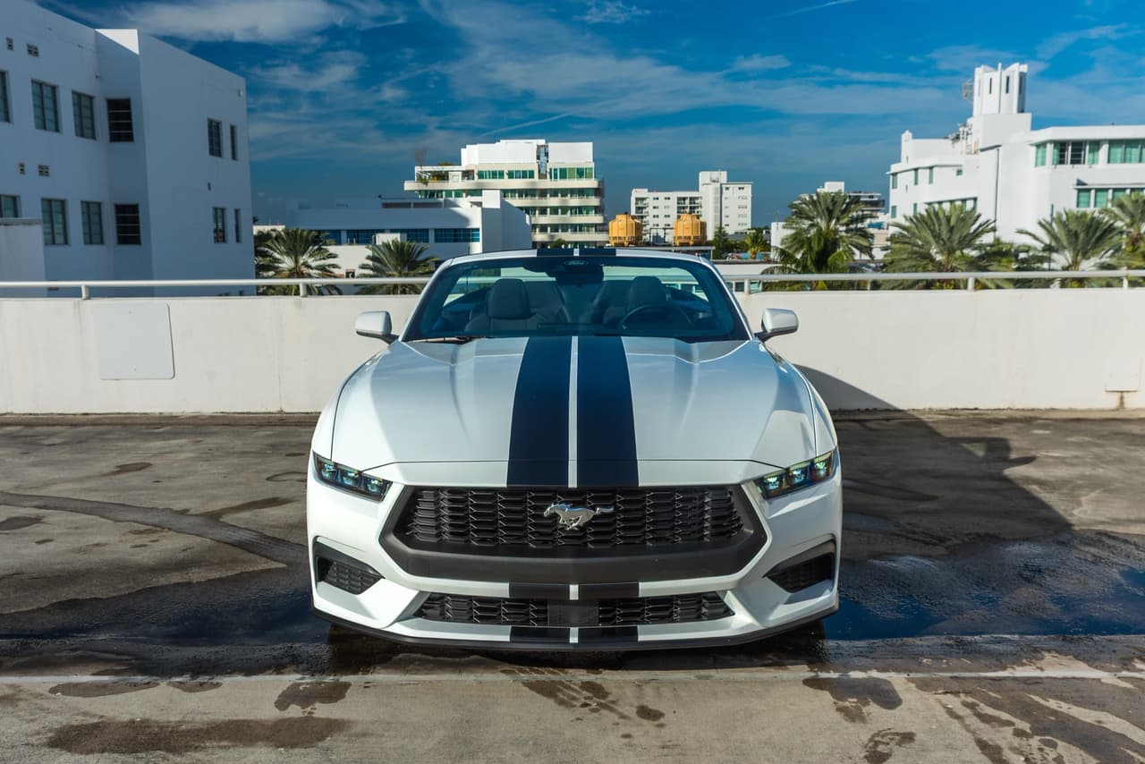 Ford Mustang Convertible White
