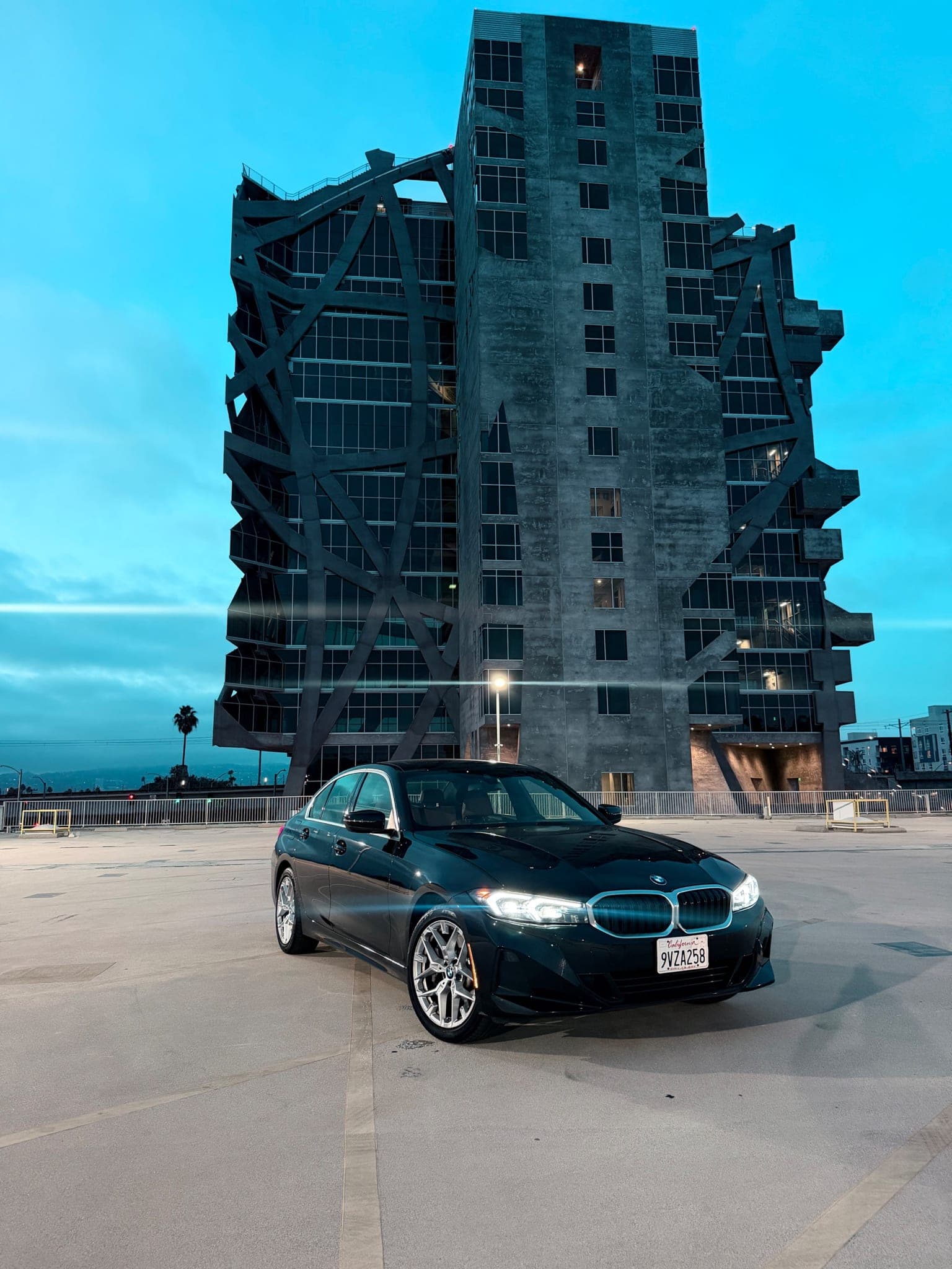 BMW 330i