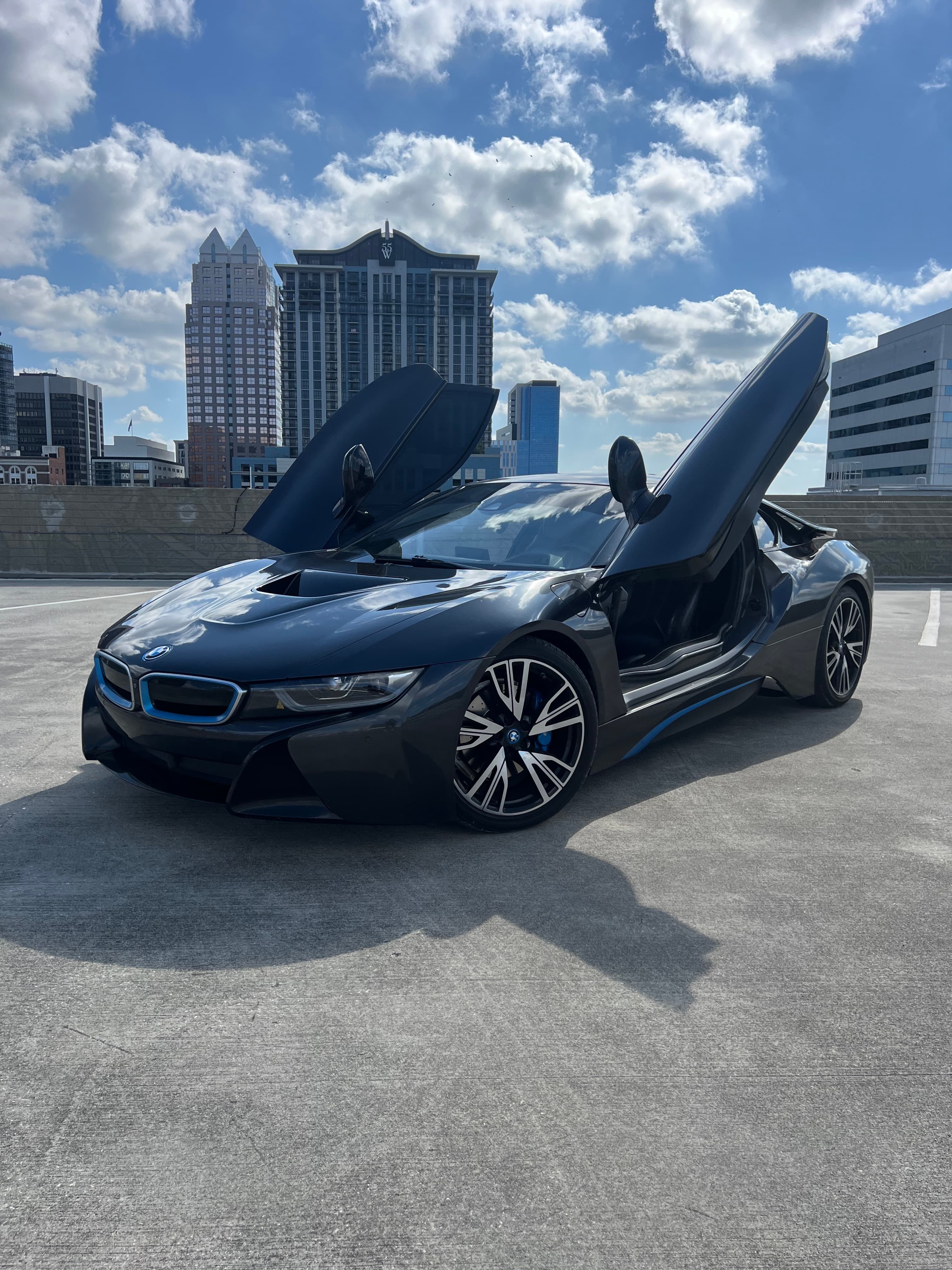 BMW i8