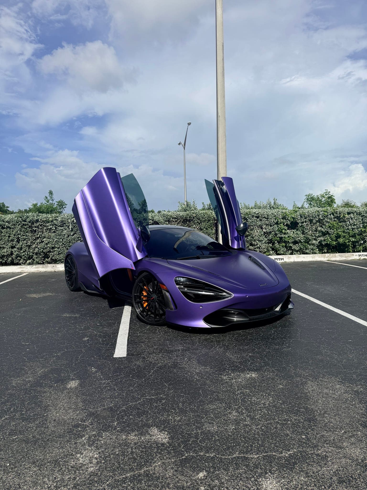 2020 McLaren 720S Spyder (Nebula Purple)