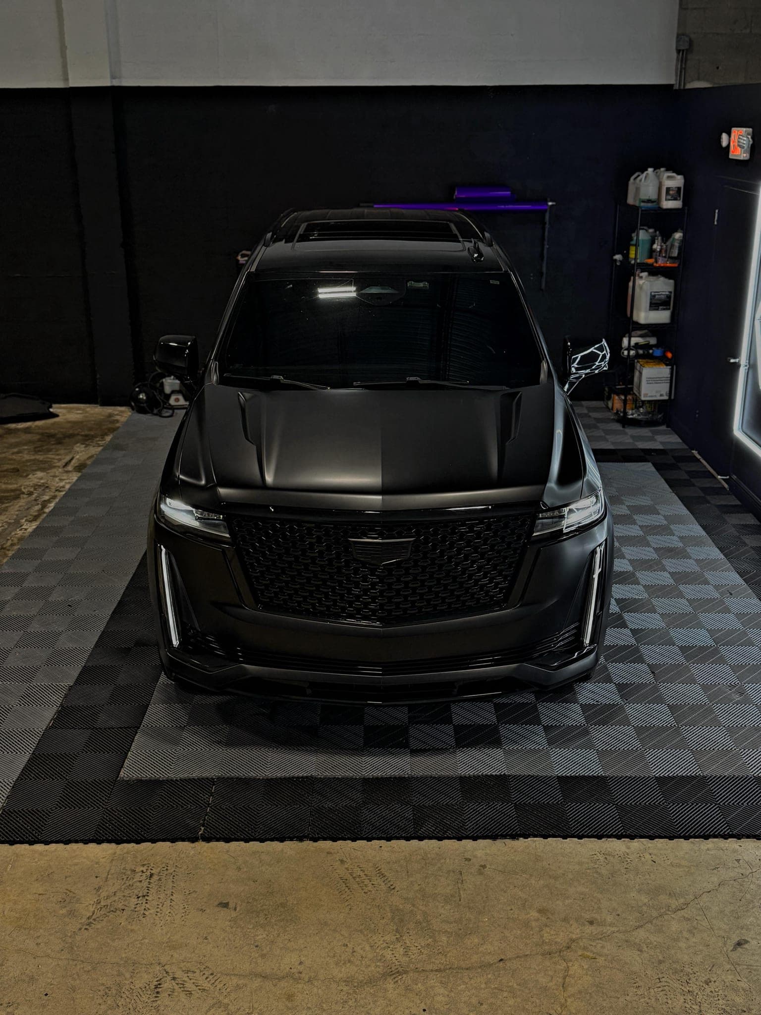 2023 Cadillac Escalade (Satin Black)